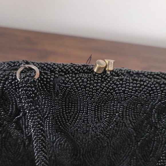 VTG Bloomingdale's Art Deco Black Beaded Kissing Clasp Mini Evening Handbag - Picture 7 of 12